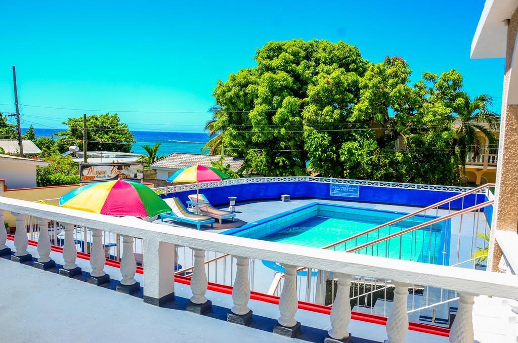 Marine View Hotel Ocho Ríos Extérieur photo
