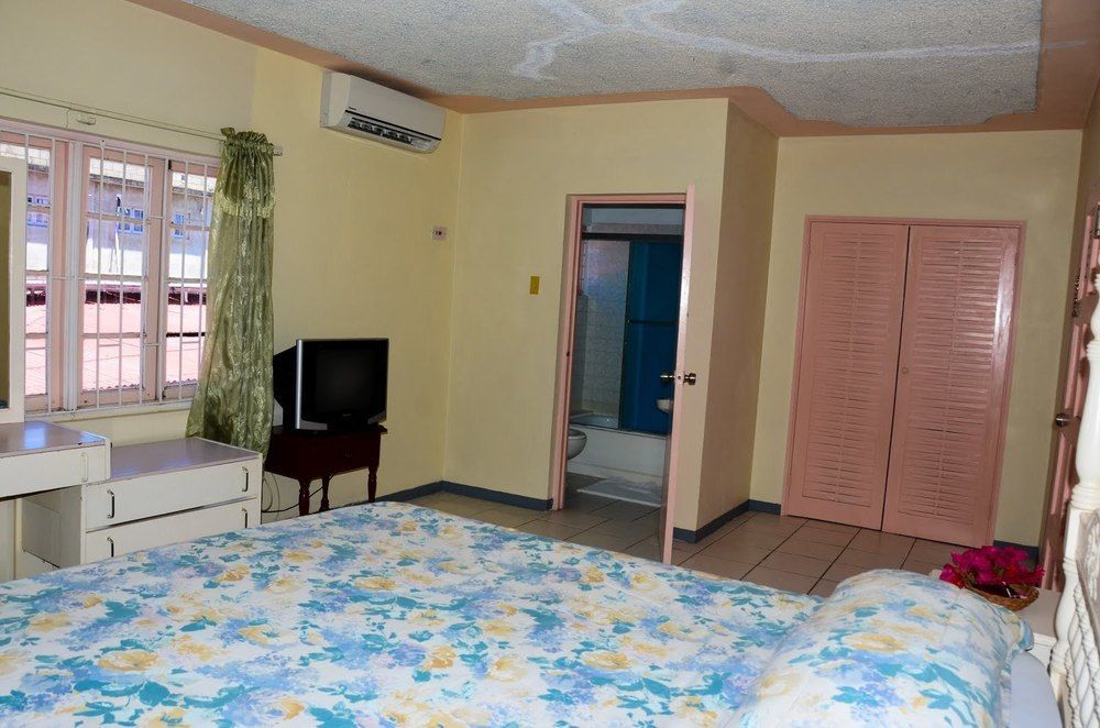 Marine View Hotel Ocho Ríos Extérieur photo