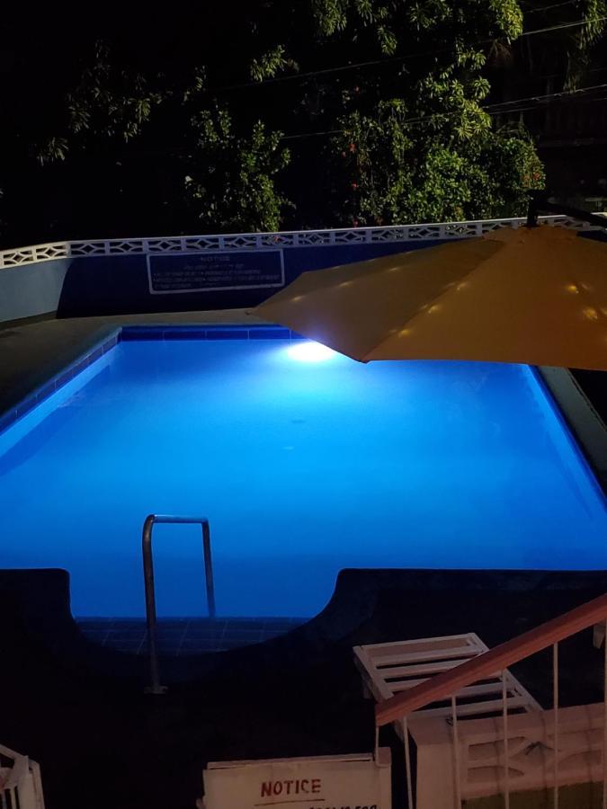 Marine View Hotel Ocho Ríos Extérieur photo